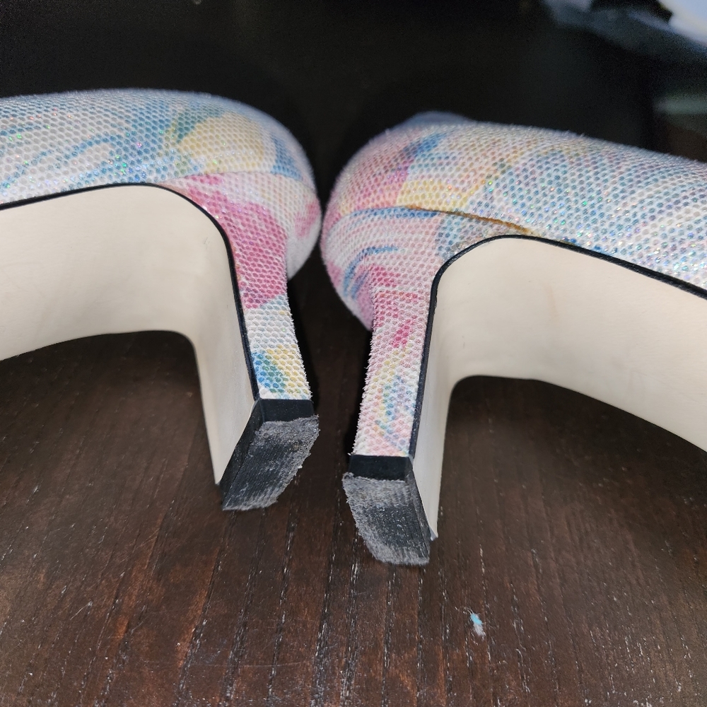 J. Rene Pastel Multi Color 2" Heel Shoes - Picture 4 of 10